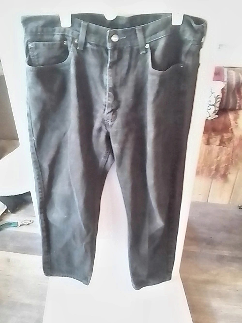 (169).  Levi Strauss & Co. 505. Men's Black Jeans Waist 38 x 30